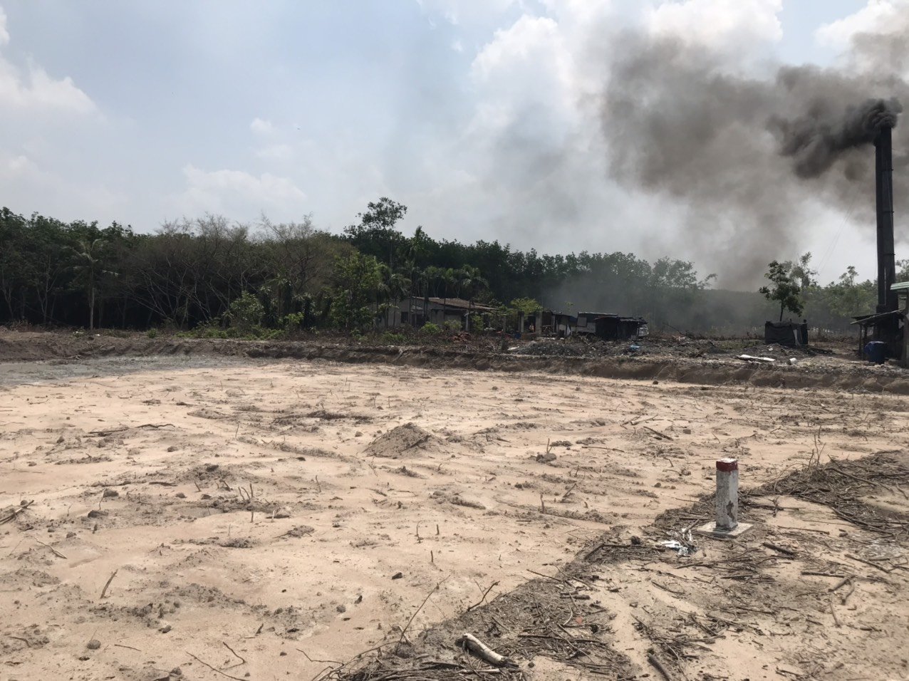 Hình ảnh hộ dân đã bàn giao mặt bằng để thực hiện dự án.